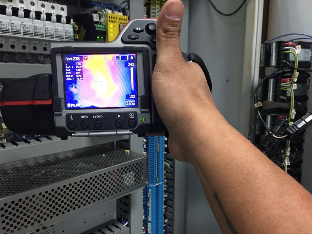 Infrared imaging thermal camera inspection photo 1